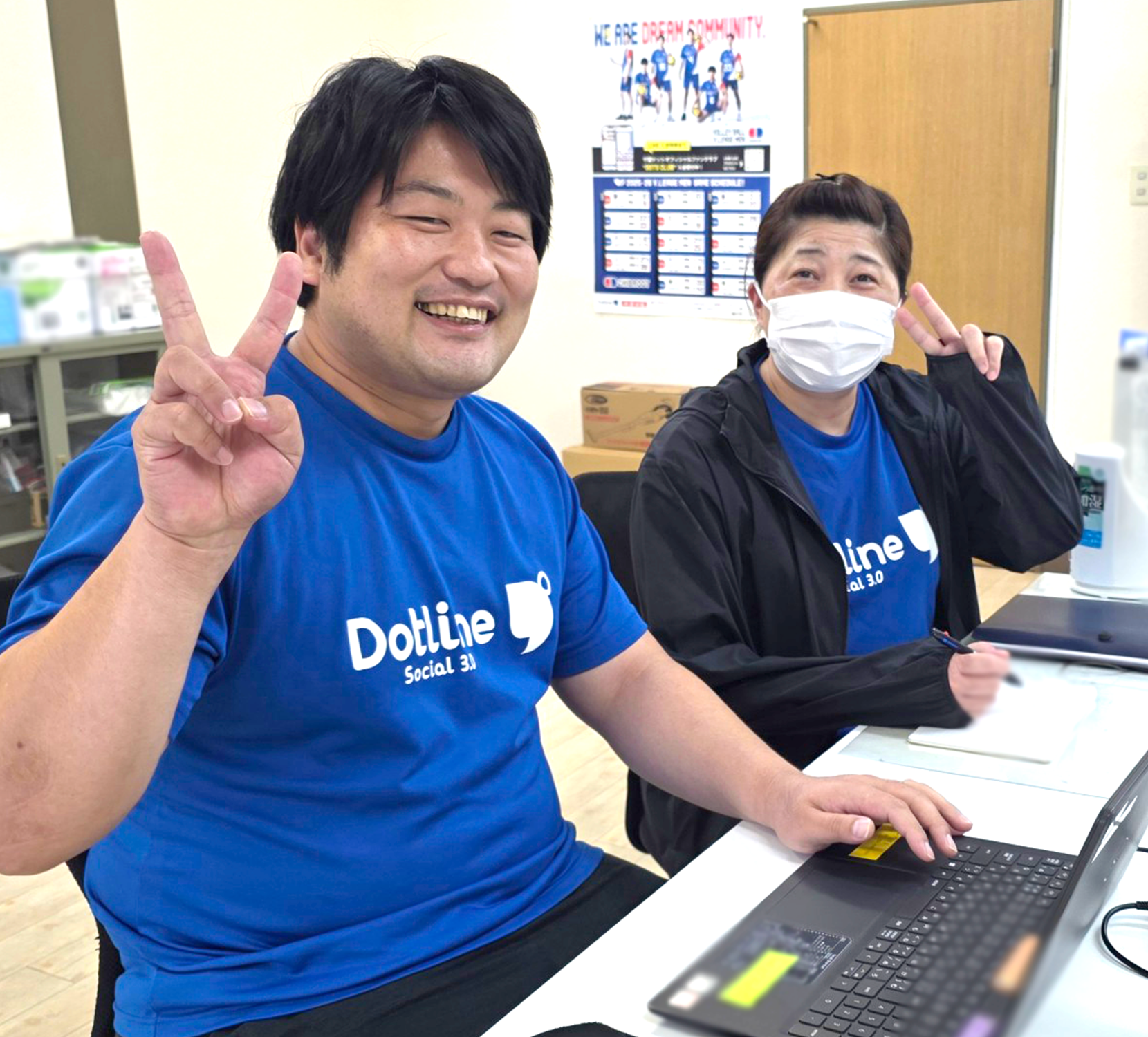 カメラを向ければ皆振り向く？ような明るい職場です(^^♪